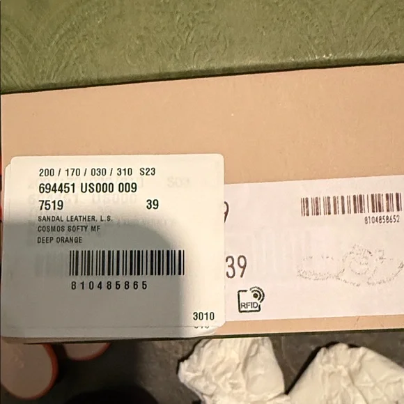 Gucci Women's Bold Orange Slide Sandals - Picture 4 of 6